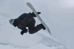 Twee bazen hypen ons op voor de wintersport met epische snowboardfilm