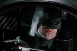 Michael Keaton kruipt misschien terug in de huid van Batman in The Flash