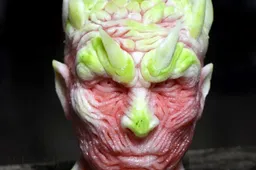 Eindbaas kerft de Night King van Game of Thrones uit watermeloen