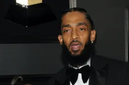 Moordenaar Nipsey Hussle gaat tientallen jaren de gevangenis in