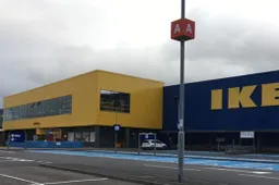 Politie moet optreden tijdens een gigantisch potje verstoppertje in Ikea