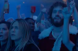 In Office Christmas Party vieren ze het sickste kerstfeest ooit