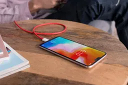 Maak je de blits met de Honor 10 of juist de OnePlus 6?
