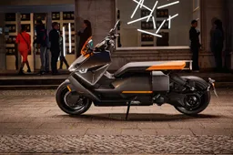 BMW CE 04 is futuristische vooruitblik op de toekomst van BMW Motorrad