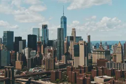 Deze stagiaire pakt elke week het vliegtuig naar NYC omdat dat goedkoper is dan huren