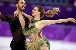 Free the nipple: tepel floept uit jurk tijdens schaatswedstrijd Olympische Spelen