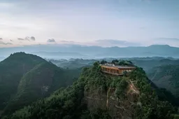 Het Pingjiang homey wild luxory hotel is bijna te mooi om waar te zijn