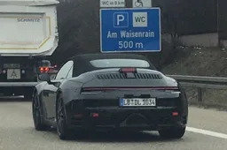 Spyfoto’s van nieuwe Porsche 911 Carrera Cabriolet gelekt