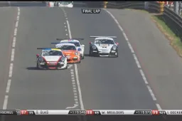De laatste ronde van de Porsche Carrera Cup in Le Mans is racen op z’n allerbest