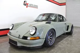 Deze omgebouwde 911 is luid, bruut en retesnel