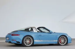 Gelimiteerde 911 Targa 4S ziet er gruwelijk uit in babyblauw
