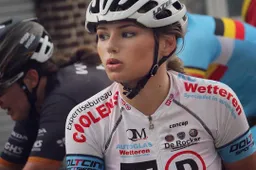 Puck Moonen maakt vrouwenwielrennen tot je favoriete sport
