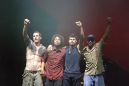 Fist in the air! Rage Against The Machine komt naar Europa