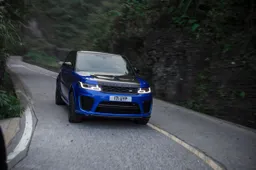 Range Rover Sport SVR zet snelheidsrecord neer op Tianmen Road in China