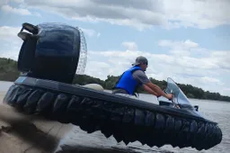 Deze 2-persoons hovercraft is alles wat we willen deze zomer