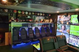Australische voetbalfan bouwt zijn garage om tot een Spurs mancave