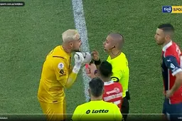 Braziliaanse keeper krijgt al voor het eerste fluitsignaal de rode prent en mag douchen