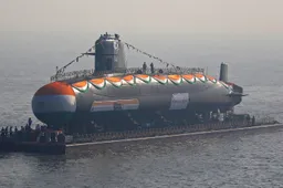 Indiase marine vergeet luik dicht te doen en laat onderzeeboot van 3 miljard zinken
