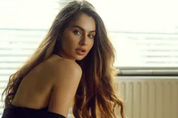 Dit is de adembenemende hekkensluiter van de FHM500: Nicole Sietsema