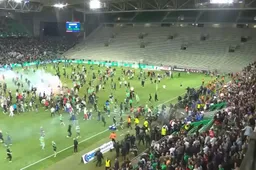 Saint-Étienne fans zorgen voor totale chaos ná degradatie
