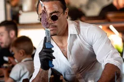 Fans schrikken zich rot van prijzen in nieuwe restaurant Salt Bae