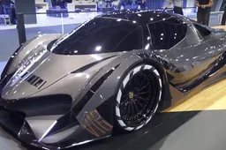 Deze waanzinnige Devel Sixteen is een astronomisch monster met 5000 pk