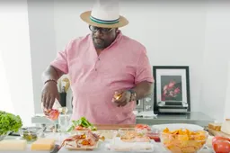 Cedric the Entertainer bouwt de lekkerste sandwich ooit