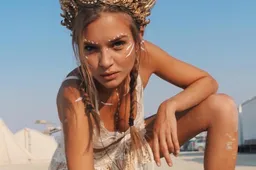 Dit zijn de mooiste vrouwen die op Burning Man 2018 rondhuppelden