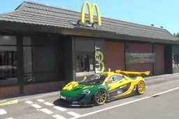 Gozer gaat door de McDrive in z’n McLaren P1 GTR van een paar miljoen