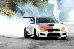 Deze straatlegale BMW M6 GT3 op Nederlandse platen staat te koop