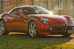 Twee exclusieve Alfa Romeo 8C Competizione 's staan nu te koop