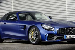 De AMG GT R Roadster is het nieuwste brute speeltje van Mercedes