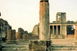 Archeologen vinden tweeduizend jaar oude snackbar in Pompeï