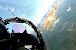Deze straaljagerpiloten maken gruwelijk vette beelden vanuit hun cockpit