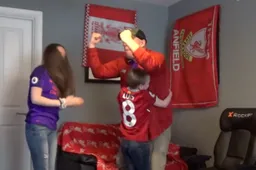 Liverpool fan gaat helemaal los door gigantische stunt tegen Barcelona