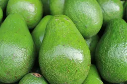 Man overvalt twee banken gewapend met een avocado