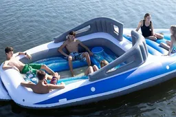 Vaar de zomer in met deze überchille opblaasbare speedboat