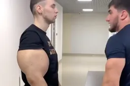 'Popeye' die opgespoten-biceps gozer is gaan trainen met de 18-jarige 'Russische Hulk'