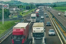 GroenLinks wil de Nederlandse snelwegen volpompen met trajectcontroles