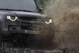 Land Rover speelt hoofdrol No Time To Die-achtervolging