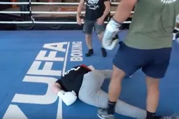 Totale internetmaloot Logan Paul wordt K.O geslagen in een potje sparren
