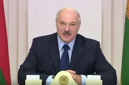De president van Wit-Rusland beweert dat wodka het medicijn tegen het coronavirus is