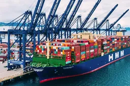 Het grootste containerschip ter wereld vaart morgen over de Westerschelde