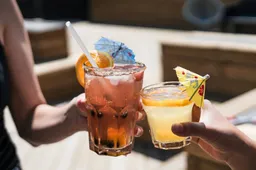 5 Cocktails voor tijdens een stevige kampeersessie
