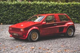 Deze unieke Zwitserse hatchback van Sbarro heeft een 3.0L Ferrari 308 V8