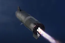 Prototype SpaceX-raket maakt een explosieve landing