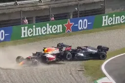 Psychologisch wedstrijdje tussen F1-coureurs Lewis Hamilton en Max Verstappen