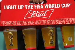 FIFA kondigt ineens een alcoholverbod aan tijdens het WK en Budweiser is 'begripvol'