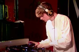 DJ School Alphen zet wereldrecord van tien dagen non-stop hardstyle draaien