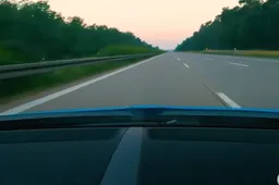 Bugatti knalt met 400+ over de Autobahn en Duitse regering lijkt er niet blij mee te zijn